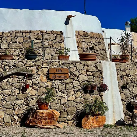 Trulli Delle Succulente * Capilungo