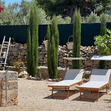 Feriehus Trulli Delle Succulente